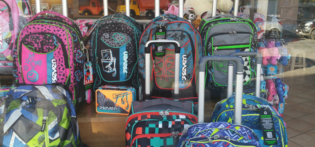 idearegalogiocattolifrancesca.it-vetrina-zaini-seven-a-marino